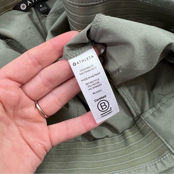 Athleta Tribeca Utility crop pants olive green - Picture 4 of 8